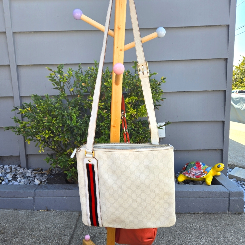Gucci White Guccissima Crossbody Bag Multiple colors Cream